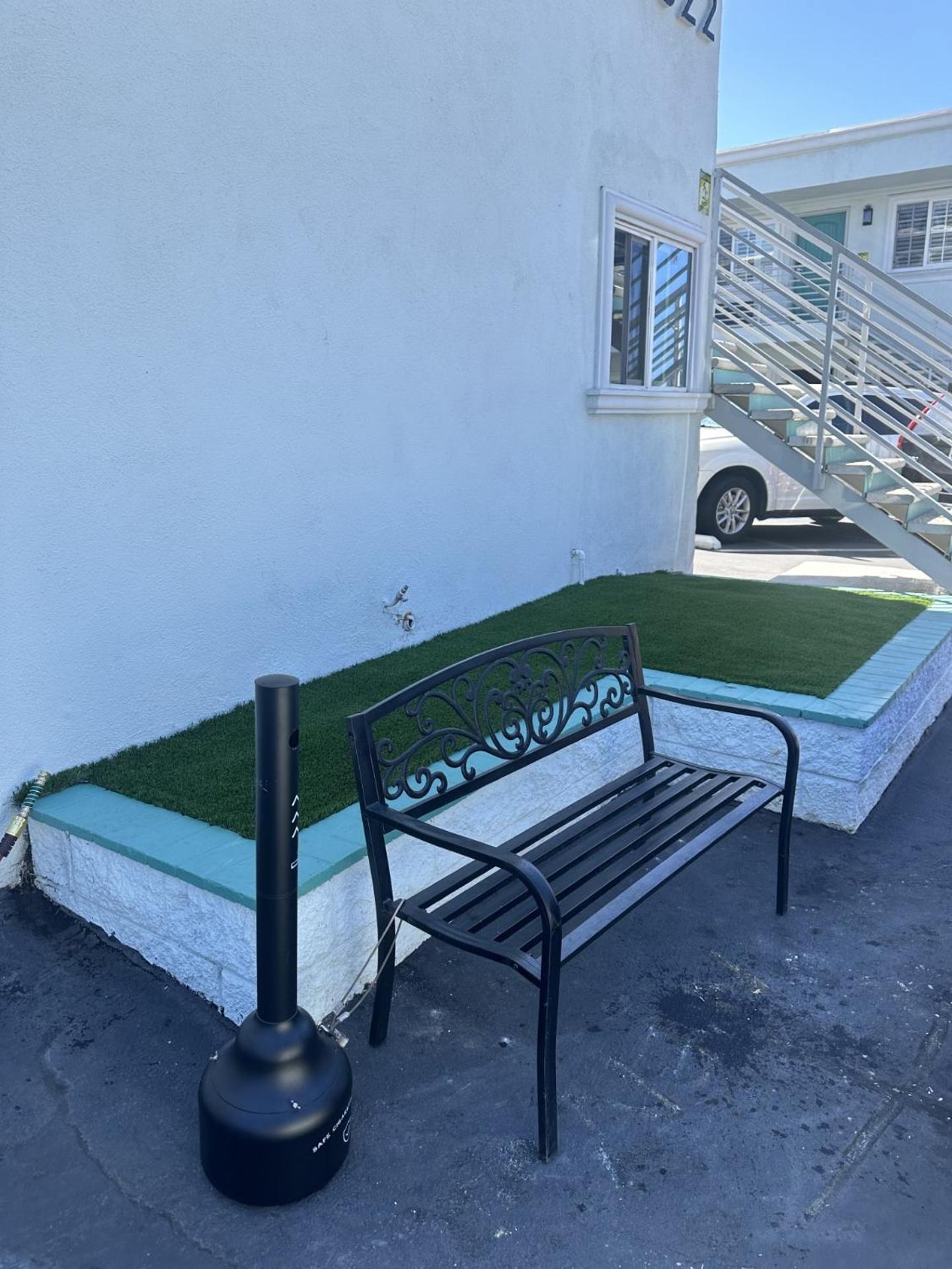 Super 8 By Wyndham Oceanside Downtown Hotel Exterior foto